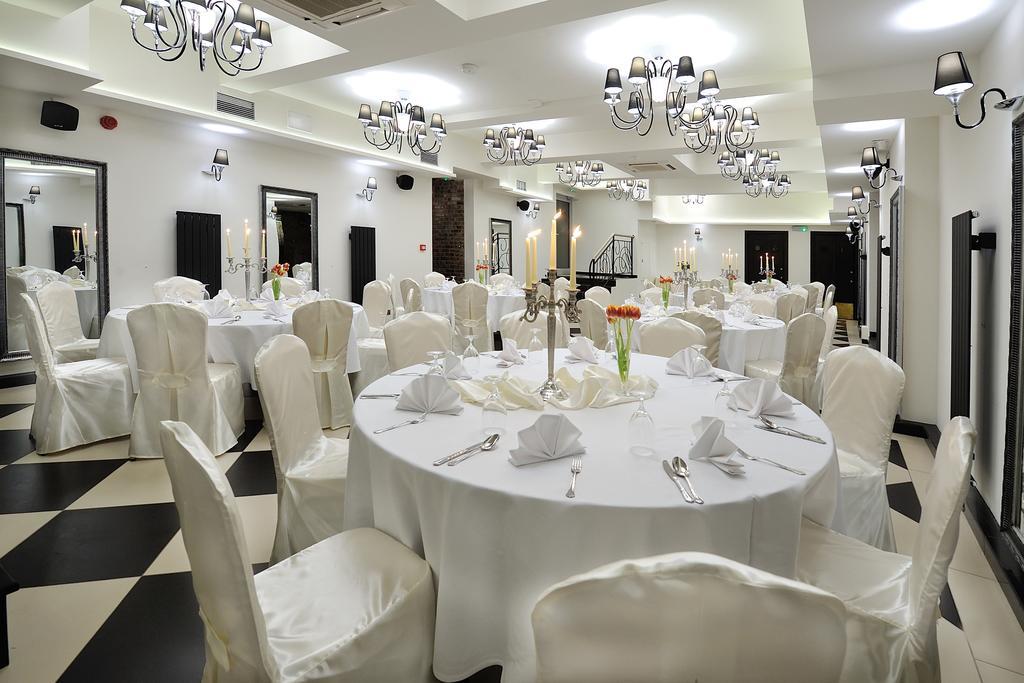 Hotel Centrum Sosnowiec Kültér fotó