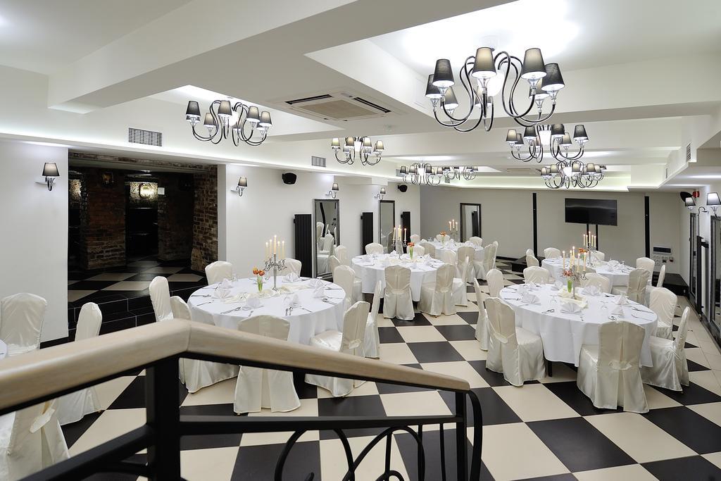 Hotel Centrum Sosnowiec Kültér fotó