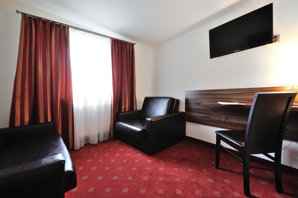 Hotel Centrum Sosnowiec Szoba fotó