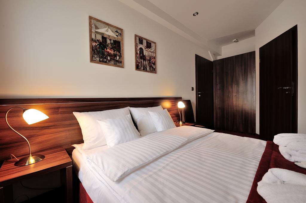 Hotel Centrum Sosnowiec Szoba fotó